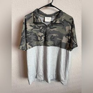 Boutique women’s size large top – like new!